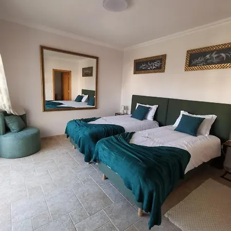 Lala * Amoreira (Leiria)